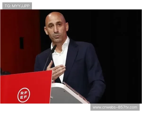 意甲赛程密集化争议,足协主席称为国家队停赛不现实 意甲赛程密集化争议,足协主席称为国家队停赛不现实