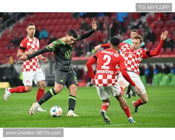 科隆主场2-1逆转美因茨，阿赫梅开二度