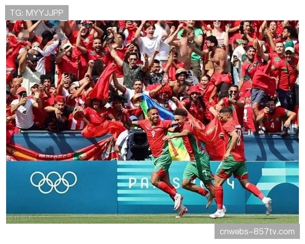 球迷团体发起“足球属于每一个人”运动，抗议潜在的付费墙加高